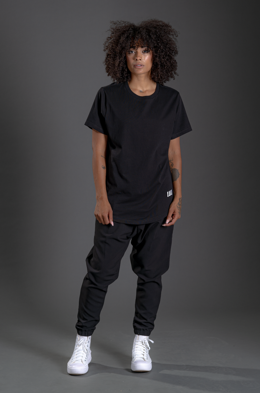 Essential Tee Onyx